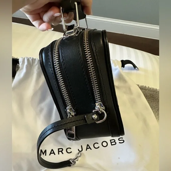 MARC JACOBS
Black 'The Textured Box' Bag - Picture 7 of 9